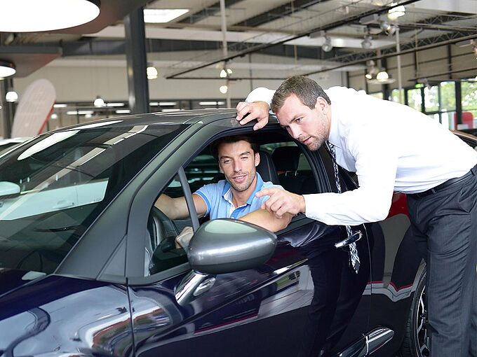 Verkaufsberater Automobil (m/w/d) Verkaufsberater Automobil (m/w/d)