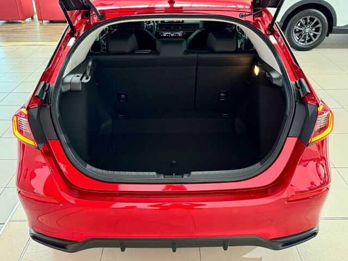 Honda Civic Hybrid e: HEV Elegance. .. Elegance