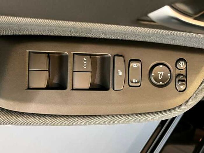 Honda Jazz 1.5Hybrid MJ25 Elegance|Navi|RFK|Sofort...