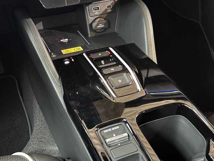 Honda e: Ny1 Basis Sofort verfügbar|BlackPaket. ..