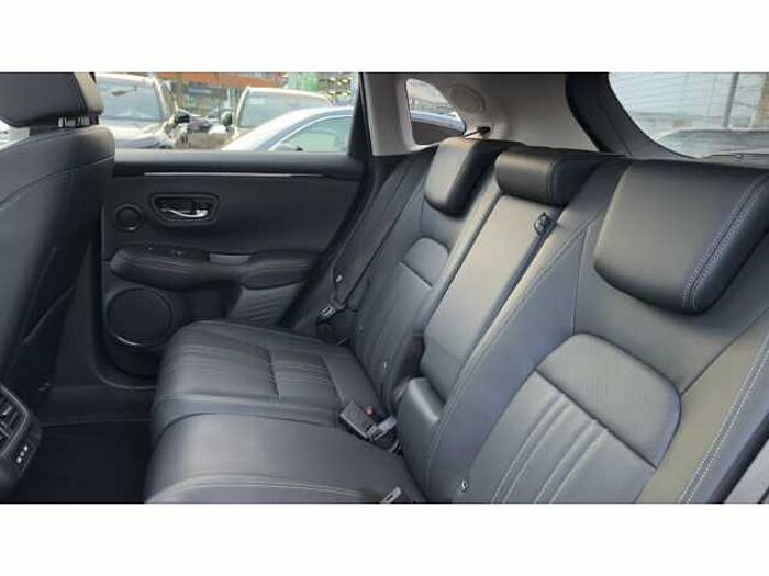 Honda ZR-V 2.0 e:HEV Advance|Sonderfelgen18'|AeroP.... Advance|Sonderfelgen18'|AeroP....