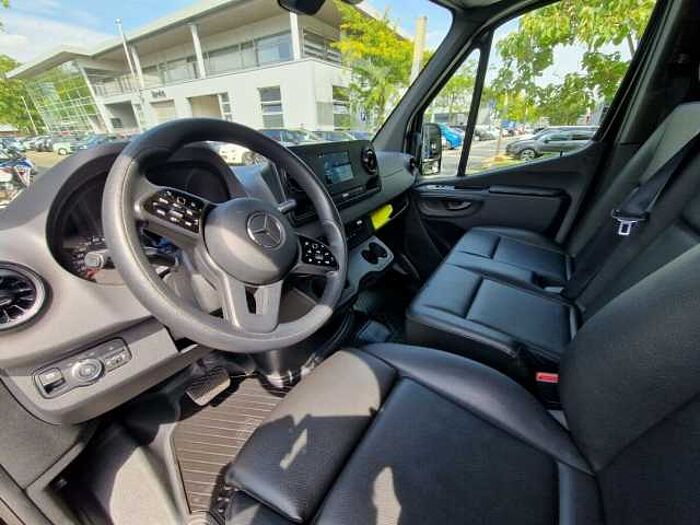 Mercedes-Benz Sprinter 319 RWD L3|AT|AHK|Navi|360...