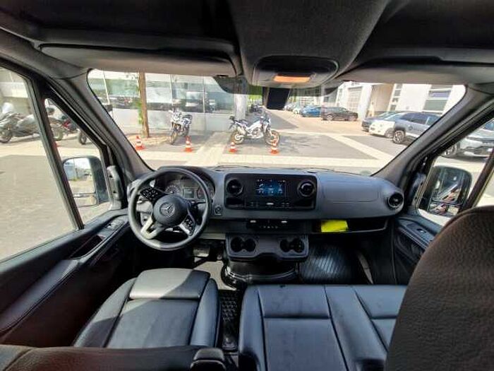 Mercedes-Benz Sprinter 319 RWD L3|AT|AHK|Navi|360...