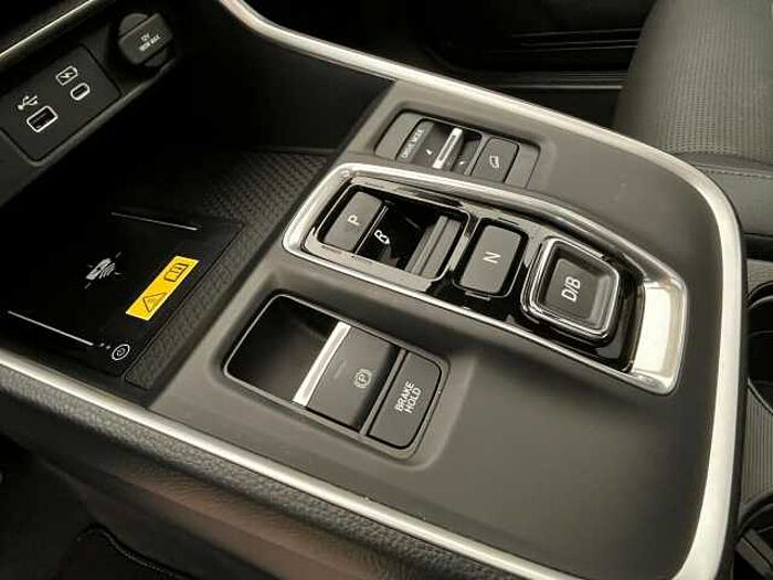 Honda CR-V e:HEV Elegance 2WD|AHK|Navi...