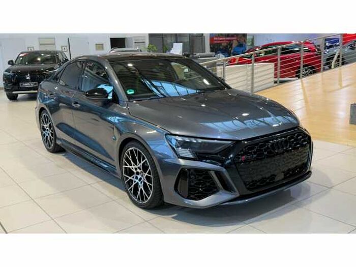 Audi RS3 2.5 TFSI quattro MATRIX|PANO|B&O|RSAbgas...