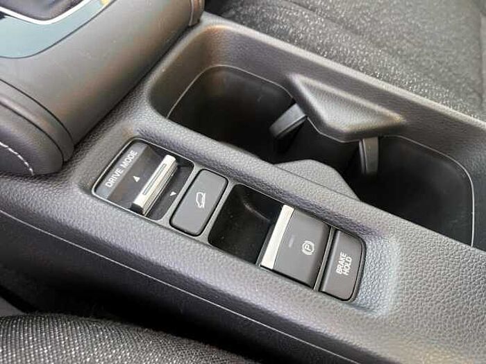 Honda HR-V Hybrid 1.5 Elegance|Navi|RFK|MagicSeats. .. Elegance