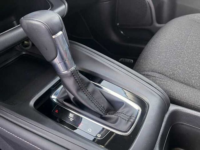 Honda HR-V Hybrid 1.5 Elegance|Navi|RFK|MagicSeats. .. Elegance
