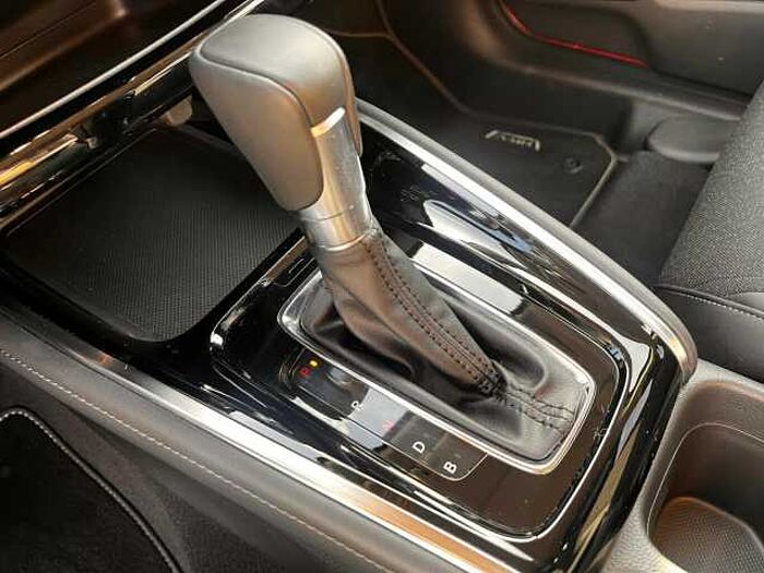 Honda HR-V Hybrid 1.5 Advance|Navi|RFK|MagicSeats. .. Advance
