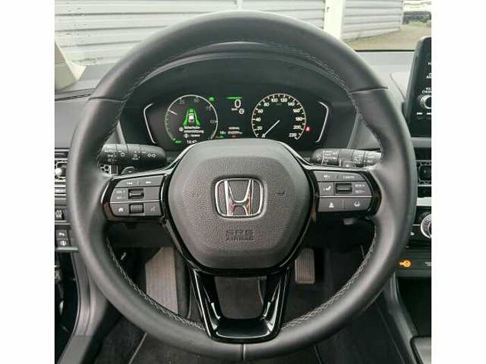 Honda Civic Hybrid e: HEV Elegance|Navi|RFK. .. Elegance