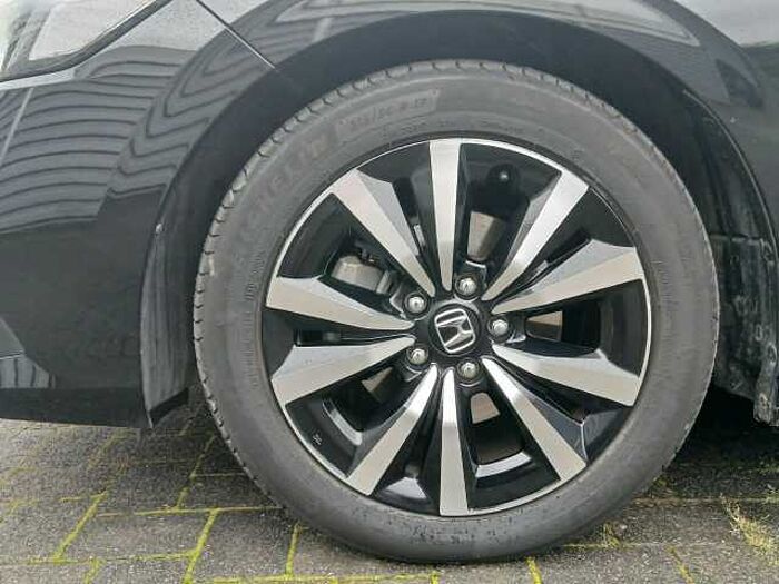 Honda Civic Hybrid e: HEV Elegance|Navi|RFK. .. Elegance