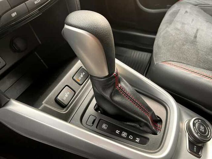 Suzuki Vitara 1.4 Automatik 4x4|Navi|Allwetter...