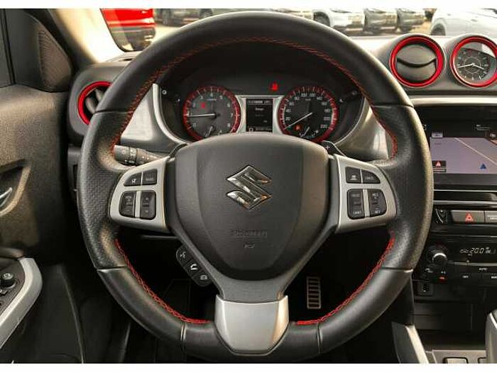 Suzuki Vitara 1.4 Automatik 4x4|Navi|Allwetter...